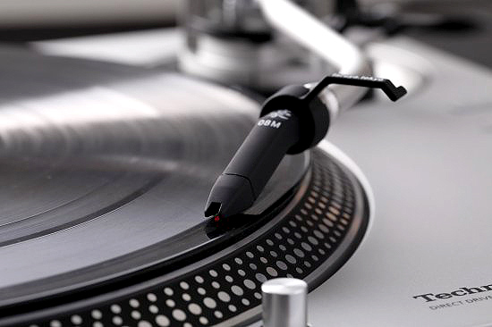Taruya 08M Black Cartridge with Needle for DJ